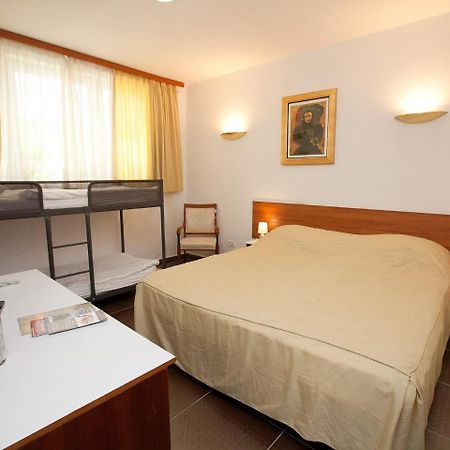 Hotel Zadar Exterior photo