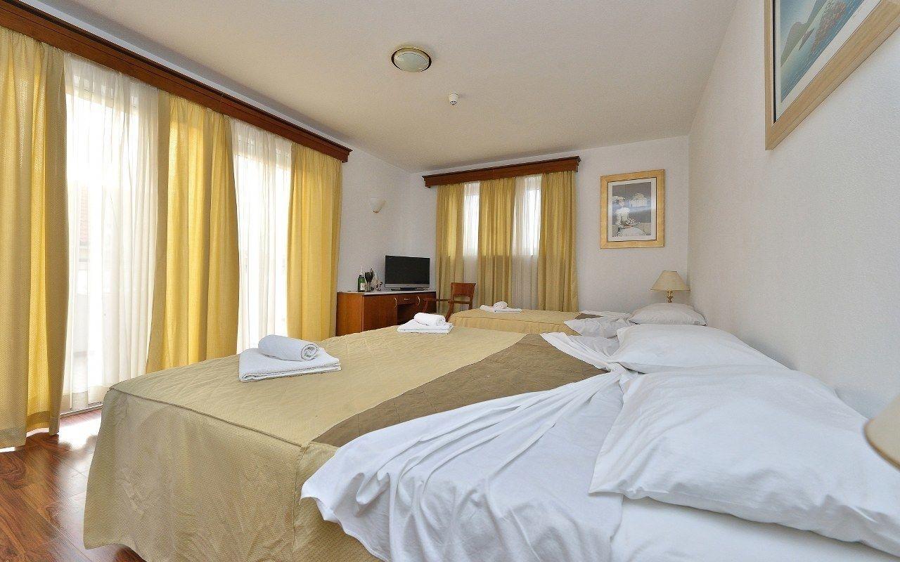 Hotel Zadar Exterior photo