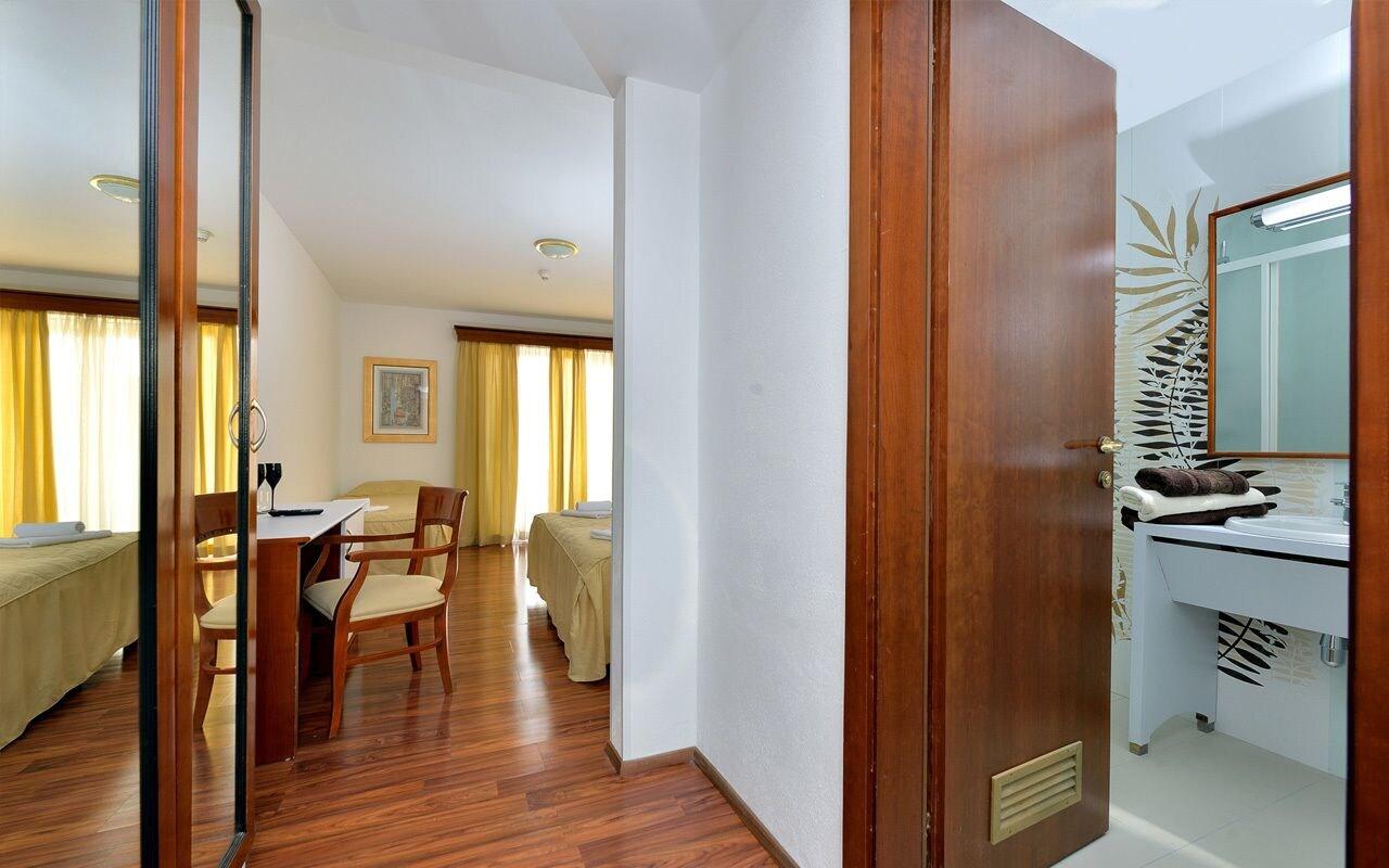 Hotel Zadar Exterior photo