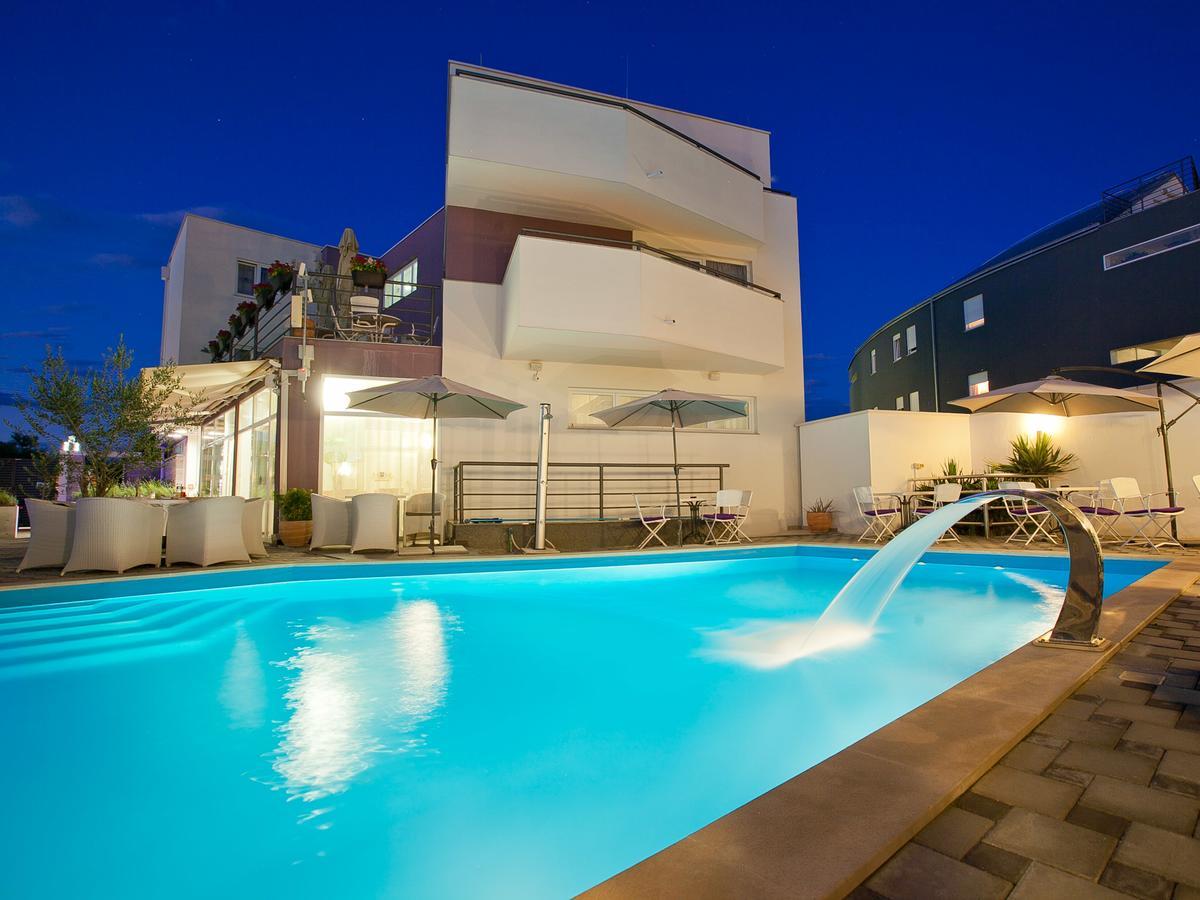 Hotel Zadar Exterior photo